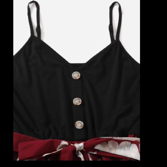 ❤️PLUS SIZE FLORAL BELTED CAMI ROMPER IN SIZE 1XL❤️ - Picture 9 of 13